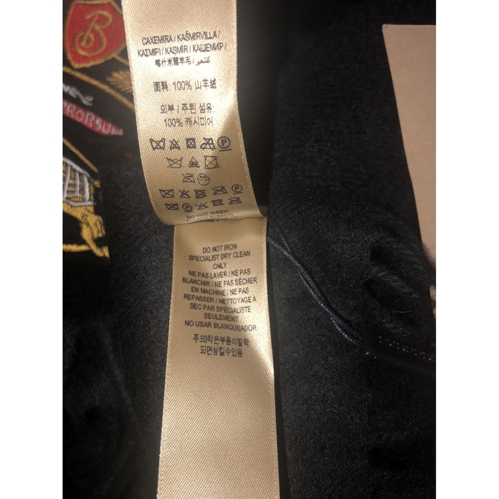 Burberry Stole Scarf Wrap Black Embroidered Crest 100% Cashmere Scotland NEW - Picture 11 of 11